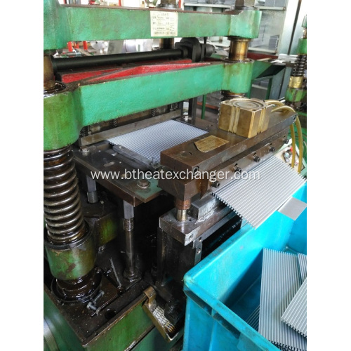 Fin Punching Machine and Fin Forming Mould